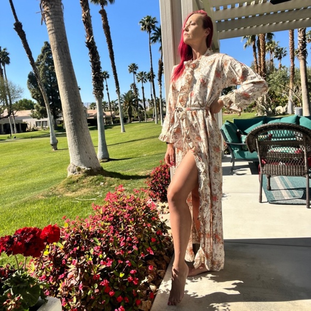 Vintage Christian Dior Floral Robe 💕